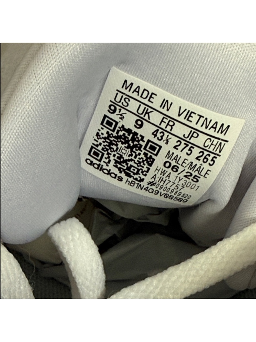 adidas White Low-Top Ortholite Insole Sneakers